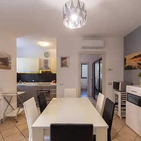 Apartment Prestige Garda - Ai Tigli